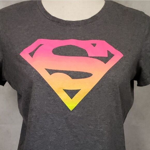 Under Armour Superman short sleeve shirt M - Picture 3 of 5